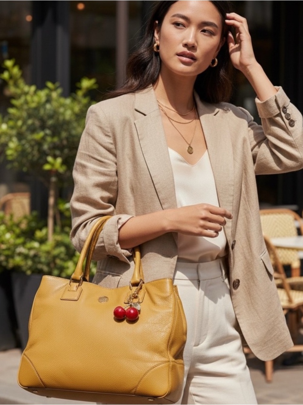 Vintage Tory Burch Mustard Leather Tote with Charm shoulder bag - Picture 15 of 15